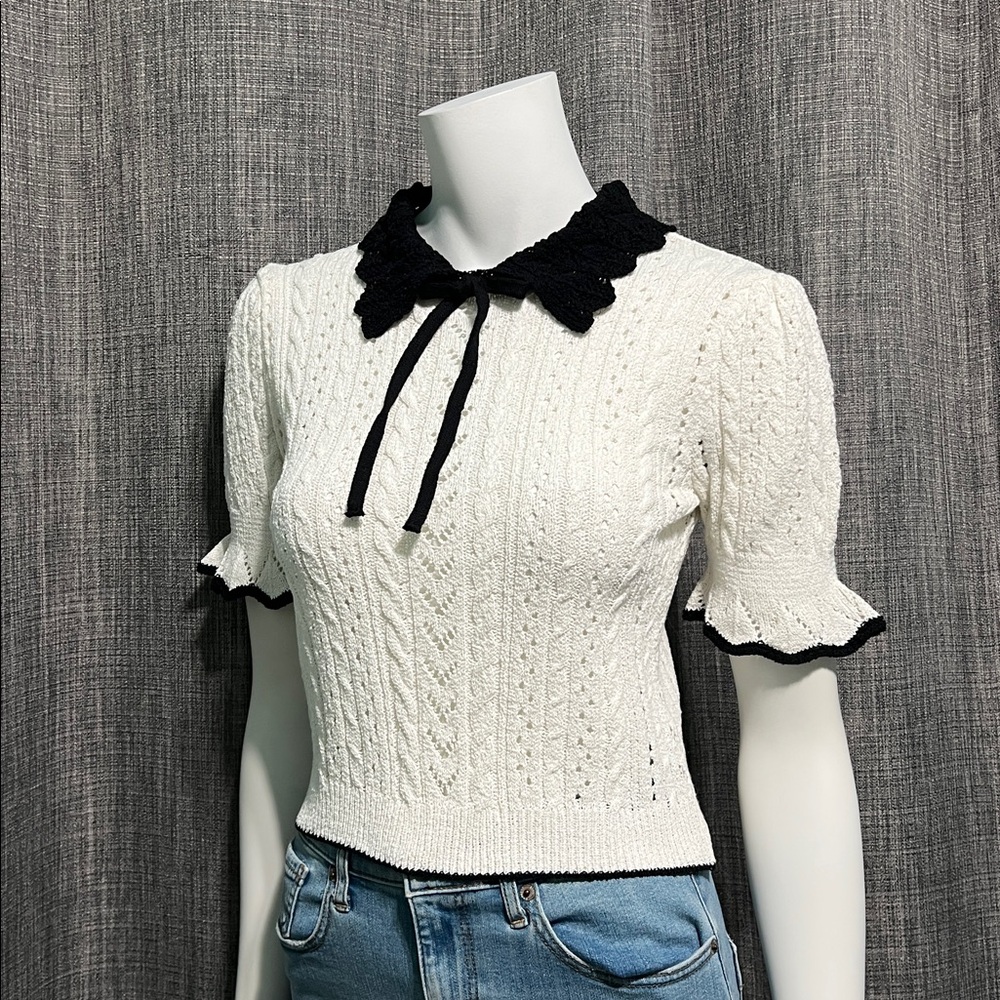 NWOT Kimchi Blue Carlie Pointelle Short Sleeve Sweater Cream Black Small - Picture 6 of 13